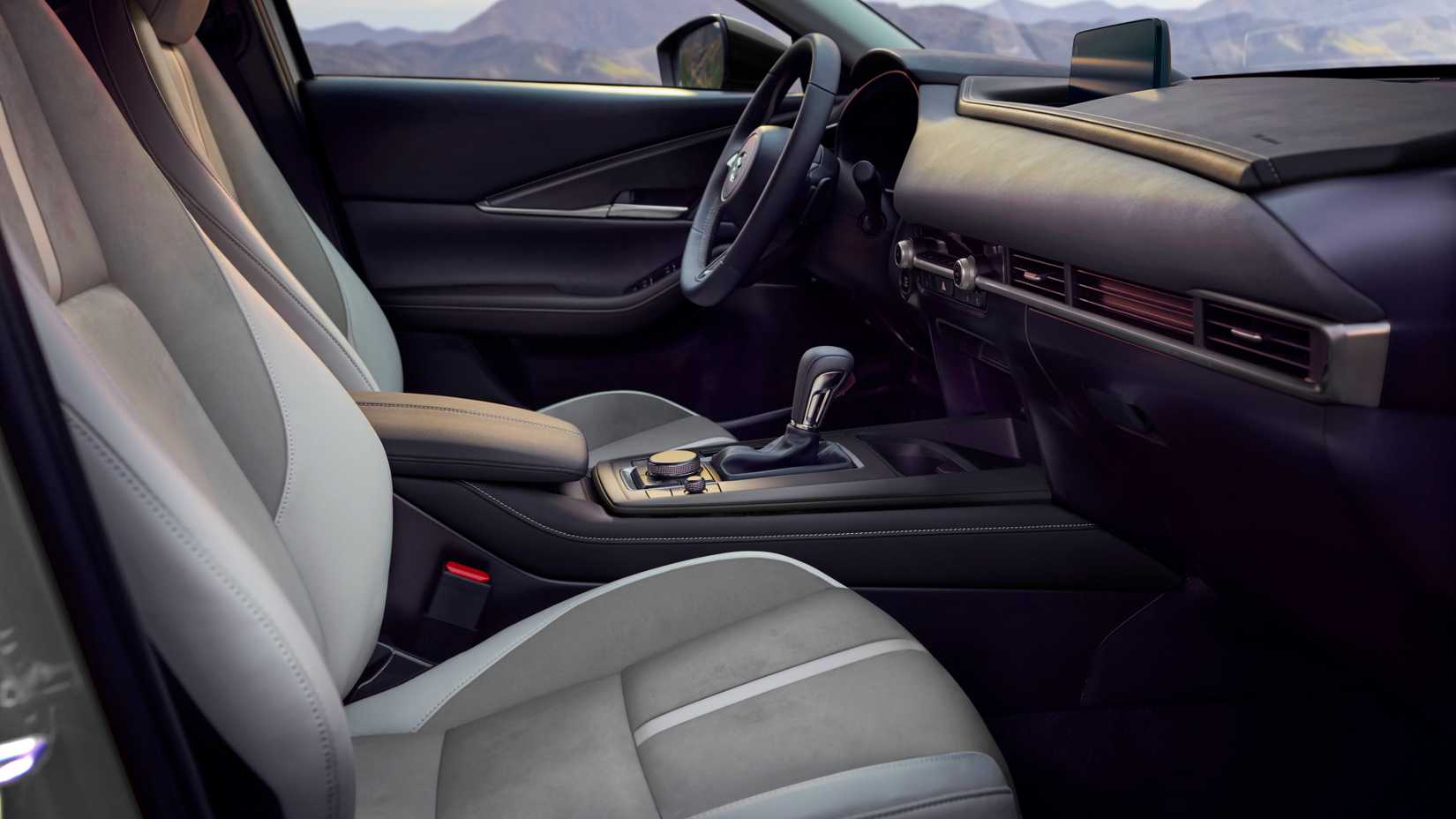 2026 Mazda CX-30 4-2