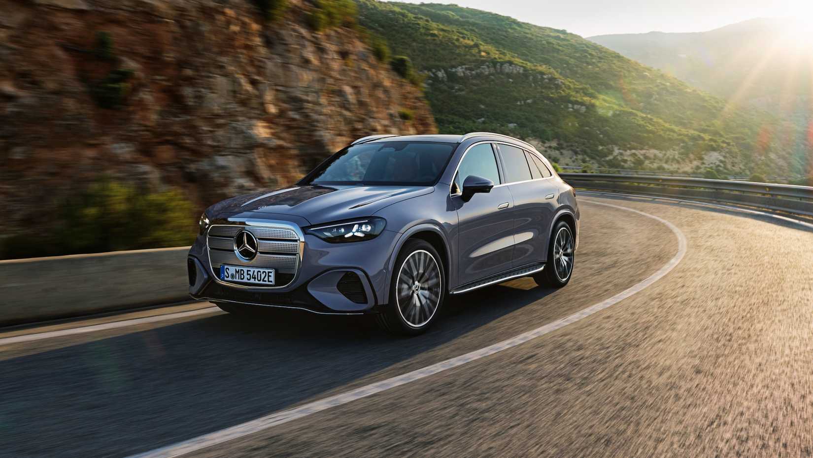 2026 Mercedes-Benz GLC Electric 21