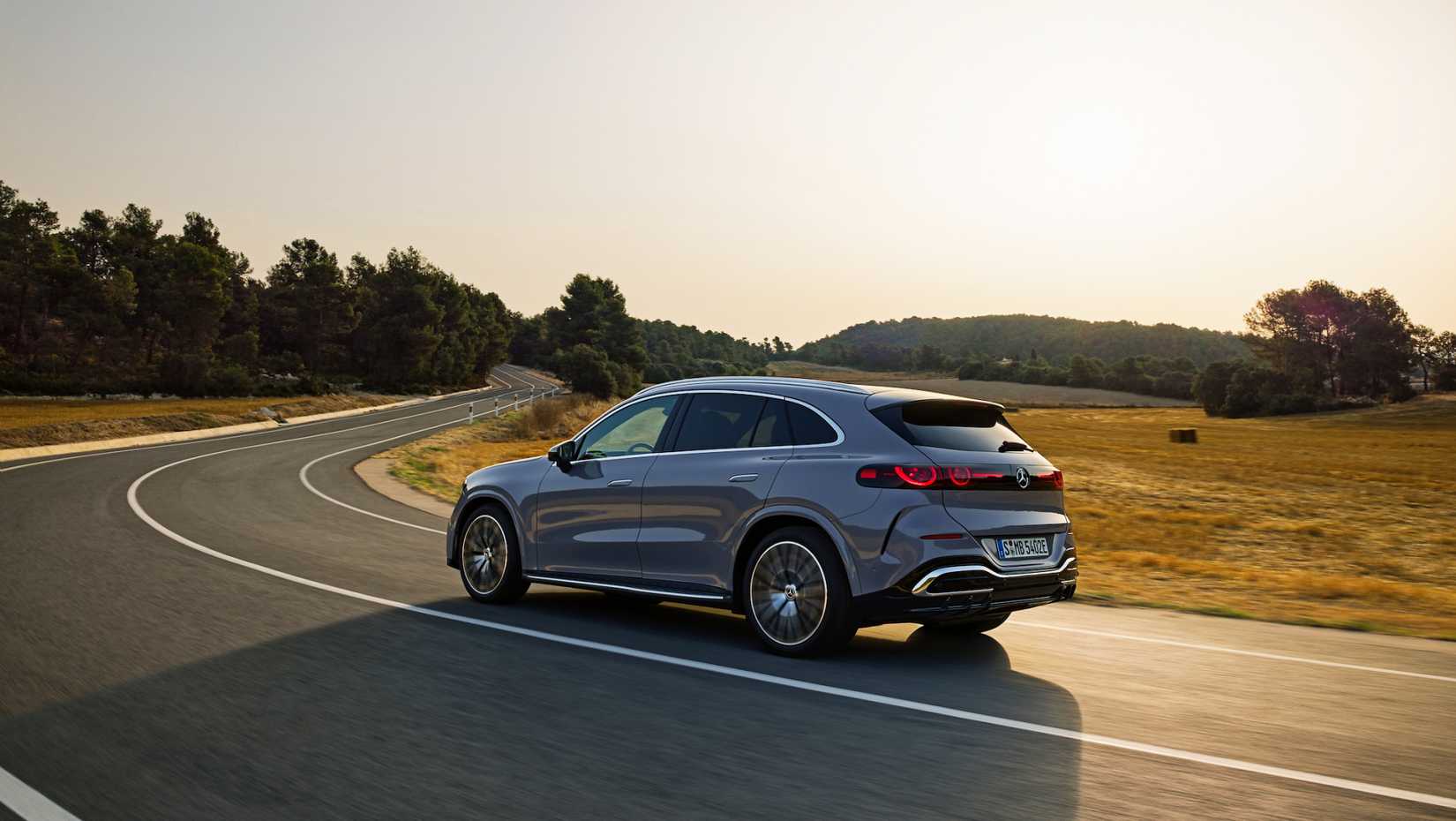 2026 Mercedes-Benz GLC Electric 24