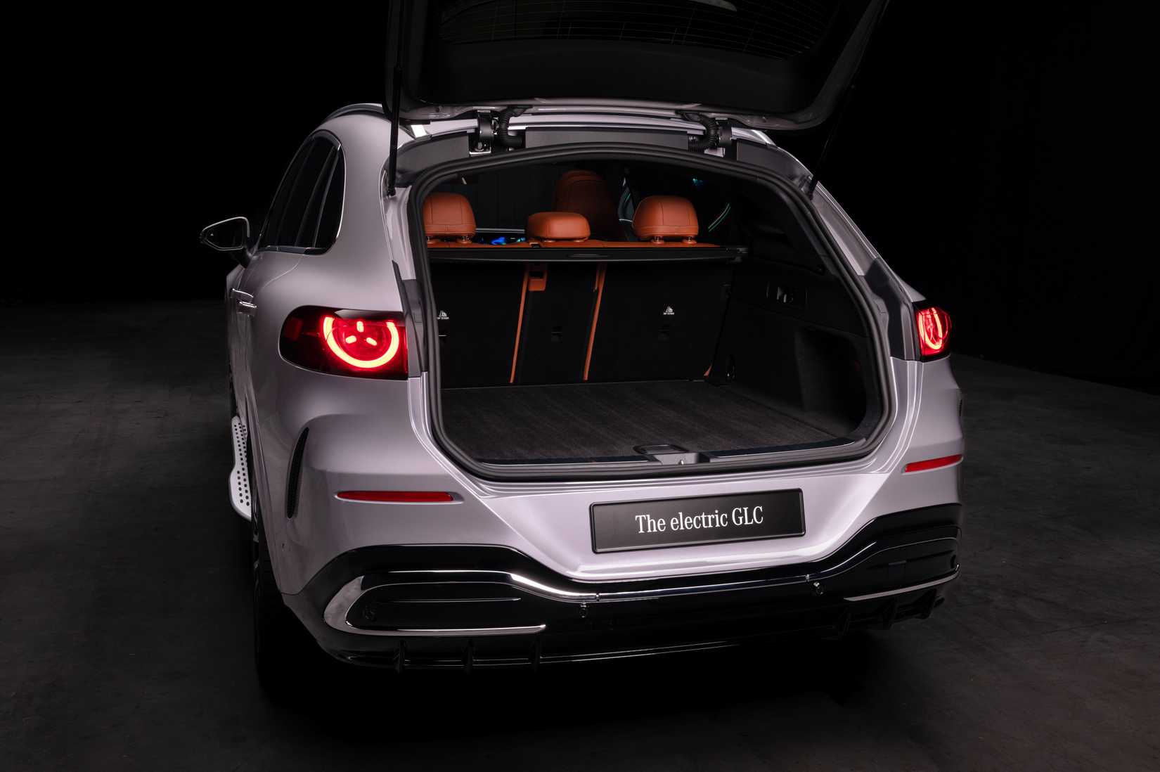 2026 Mercedes-Benz GLC Electric 7