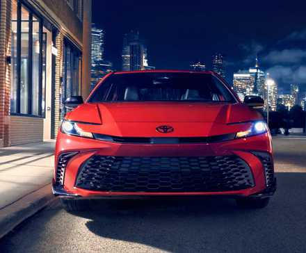 O painel frontal de um Toyota Camry Nightshade 2026