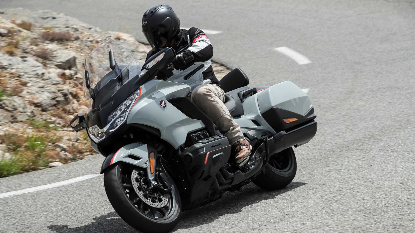 2020 Honda Gold Wing cornering