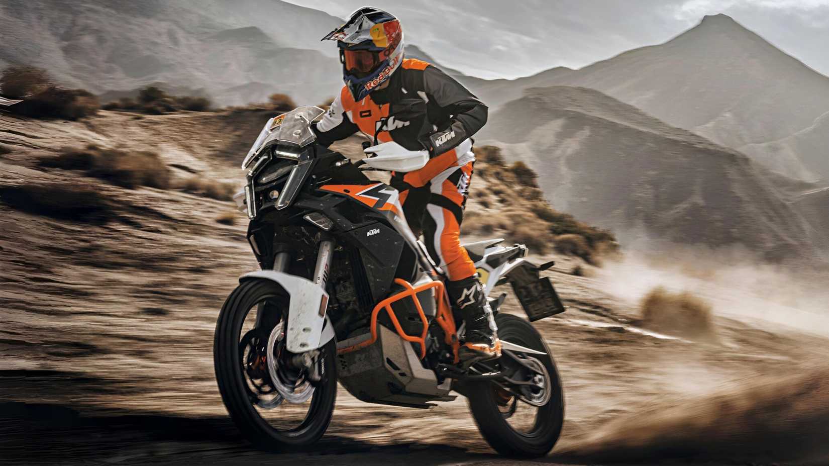 2025 KTM 1390 Super Adventure R em ação