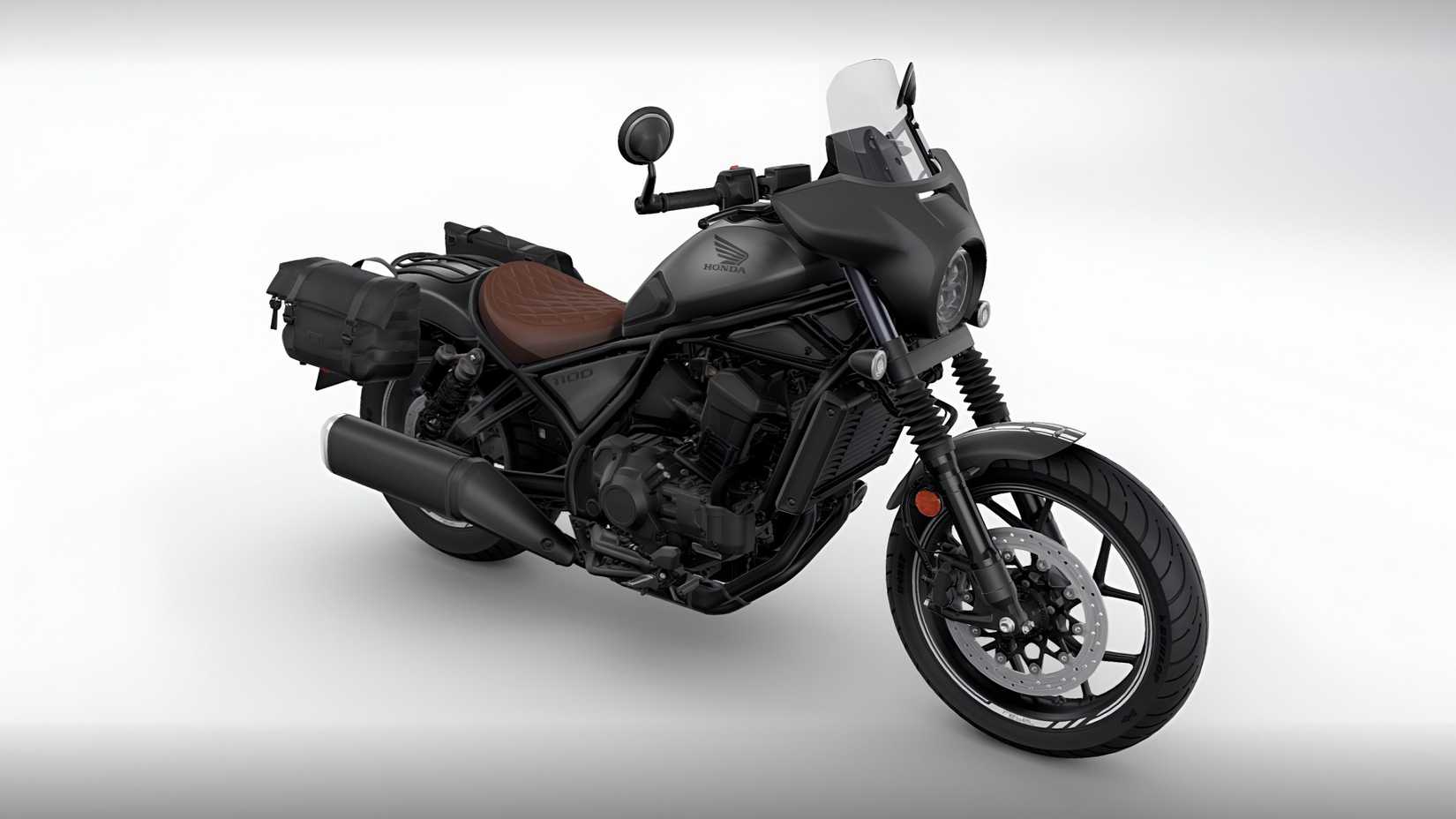 Vista frontal do terceiro quarto da Rebel 1100 DCT totalmente equipada