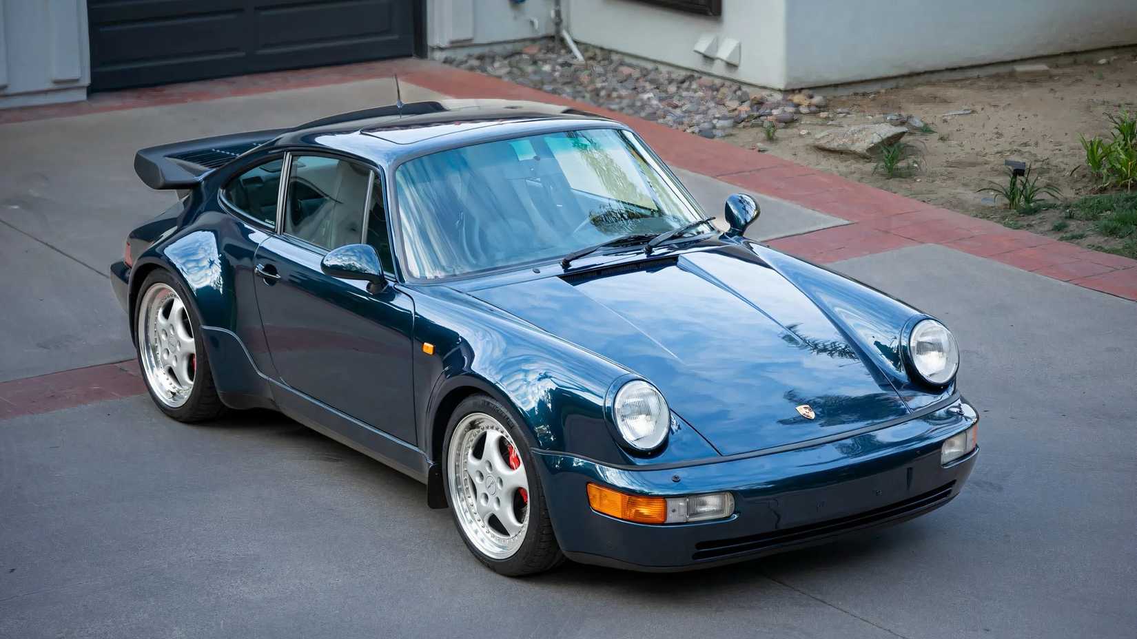 1993 Porsche 911 964 Turbo 3.6 in green parked