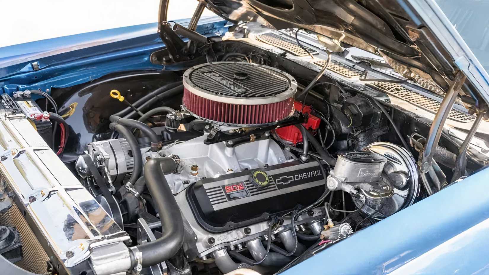 1970 Chevrolet Chevelle Malibu Sport engine bay