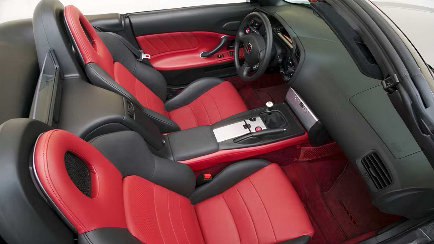 Interior da Honda S2000 2009