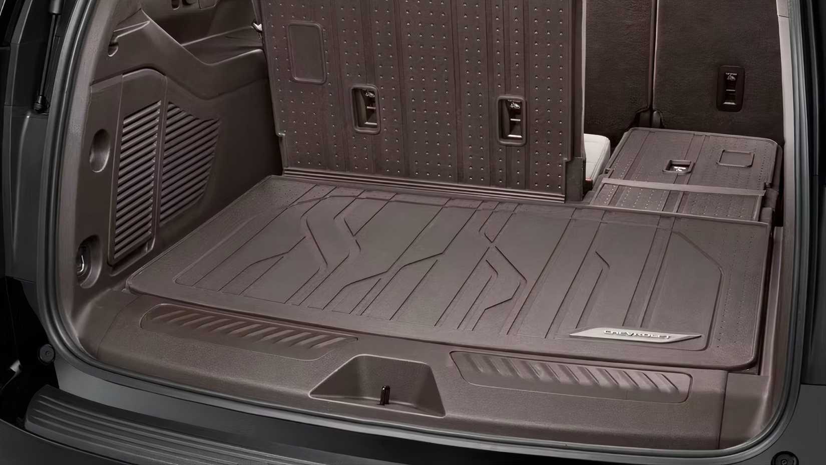 2026 Chevrolet Suburban interior