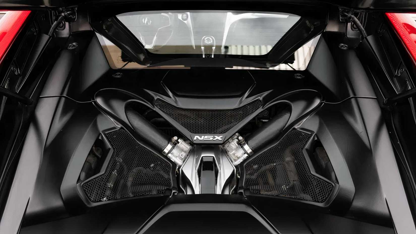 Compartimento do motor Acura NSX 2017