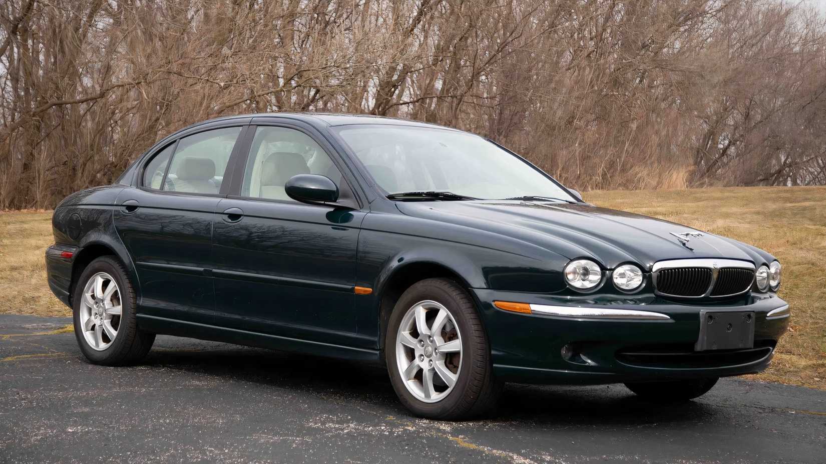 2004 Jaguar X-Type in green parked on road