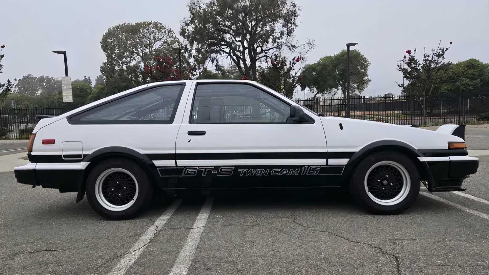 Side shot of a 1985 Toyota Corolla AE86 GT-S Sport parked