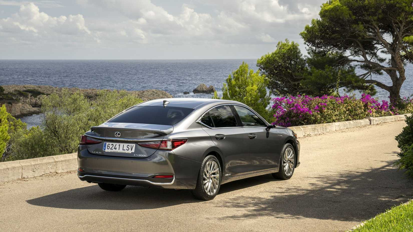 Lexus ES Hybrid