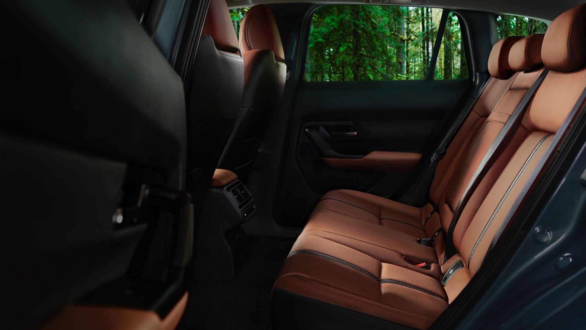 Mazda-CX-5 Interior behind