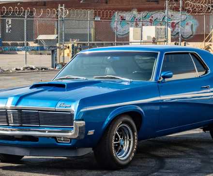 Vista frontal 3/4 do Mercury Cougar Eliminator 351 1969