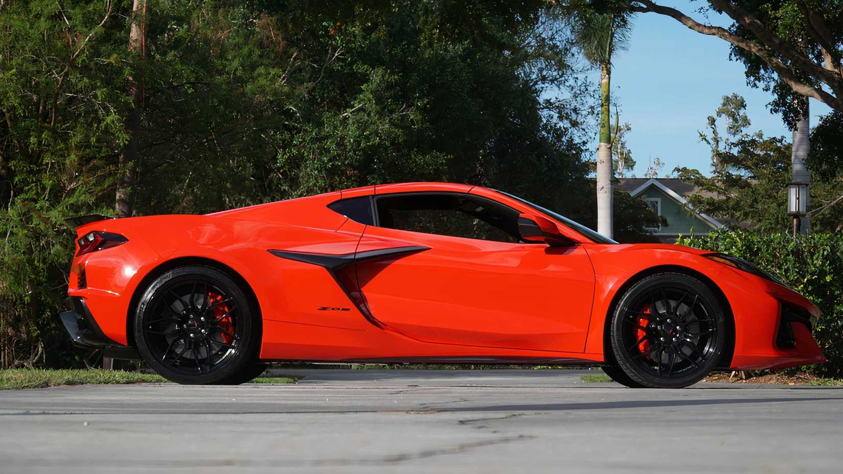 Side view of 2023 Chevrolet Corvette Z06