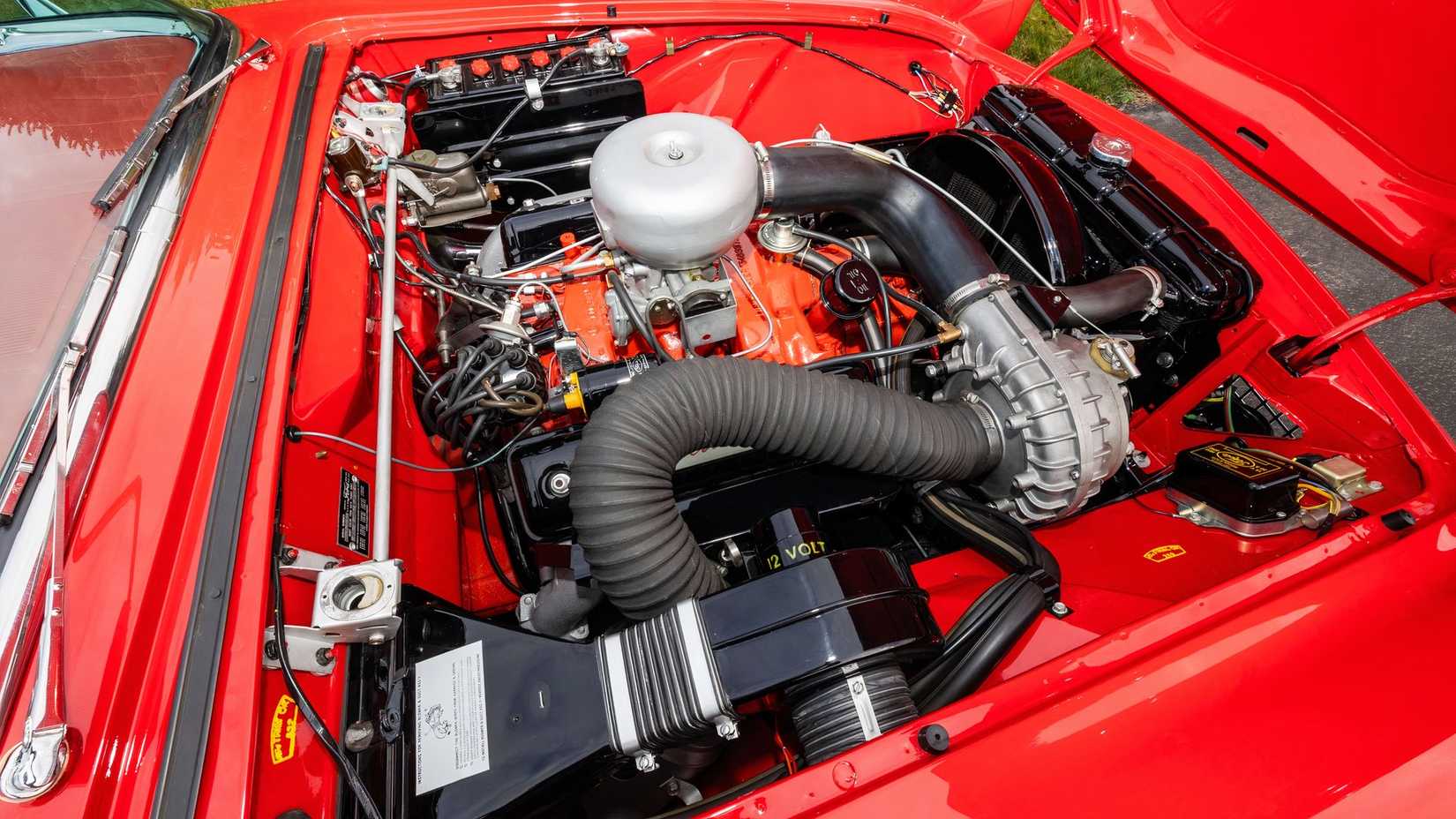 Engine of 1957 Ford Thunderbird F-Code