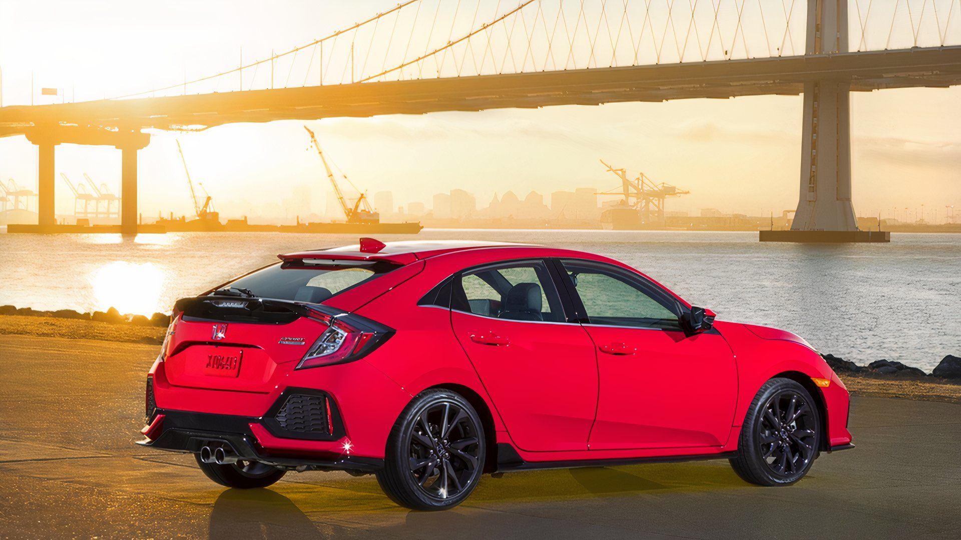 3/4 rear view of 2017 Honda Civic