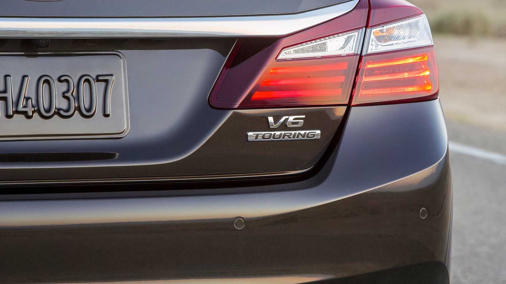 2016 Honda Accord, rear closeup