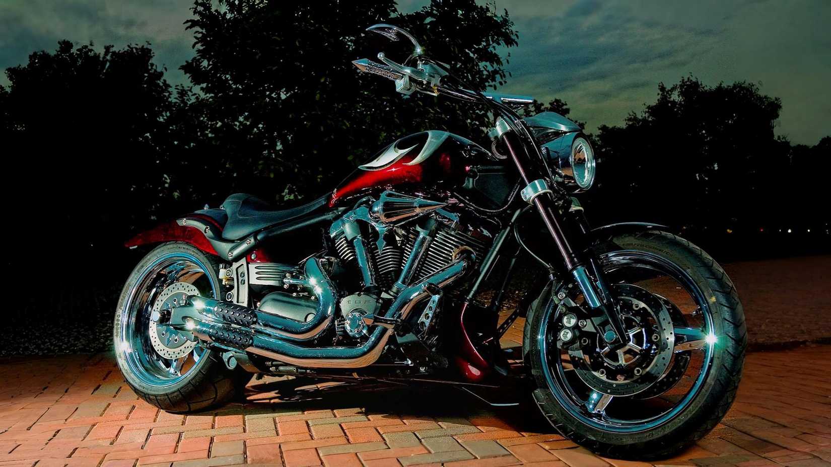 Night shot of a 2002 Yamaha Road Star Warrior