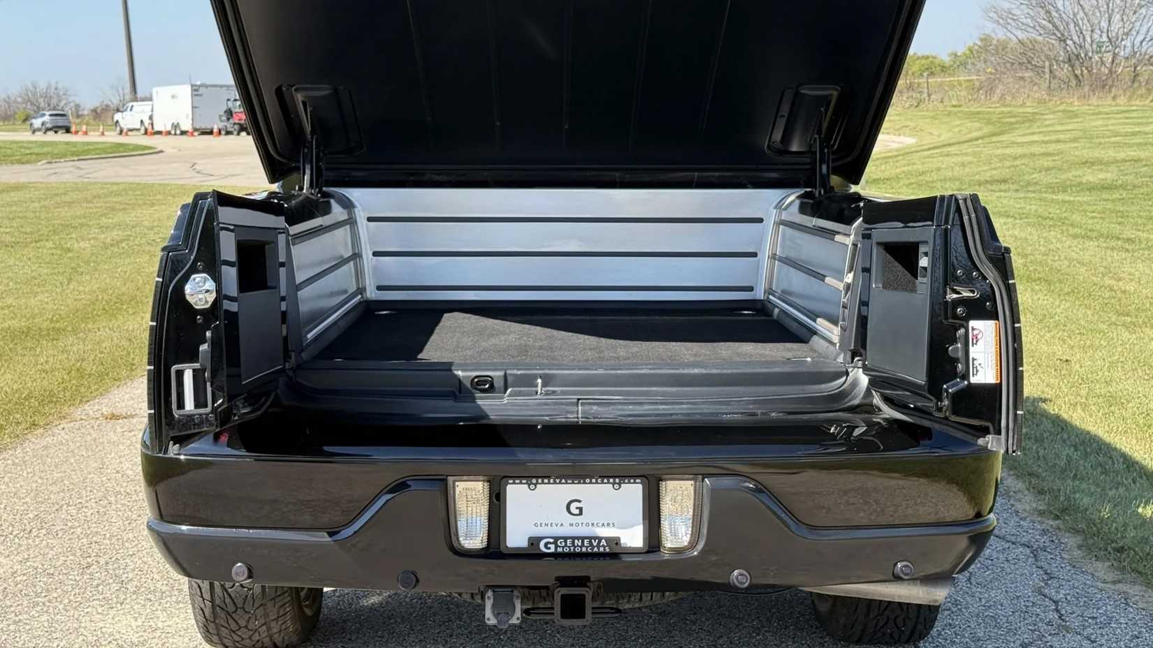 The bed of the 2002 Lincoln Blackwood