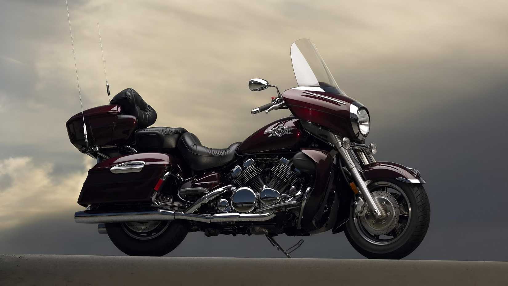 2006 Yamaha Royal Star Venture side profile view