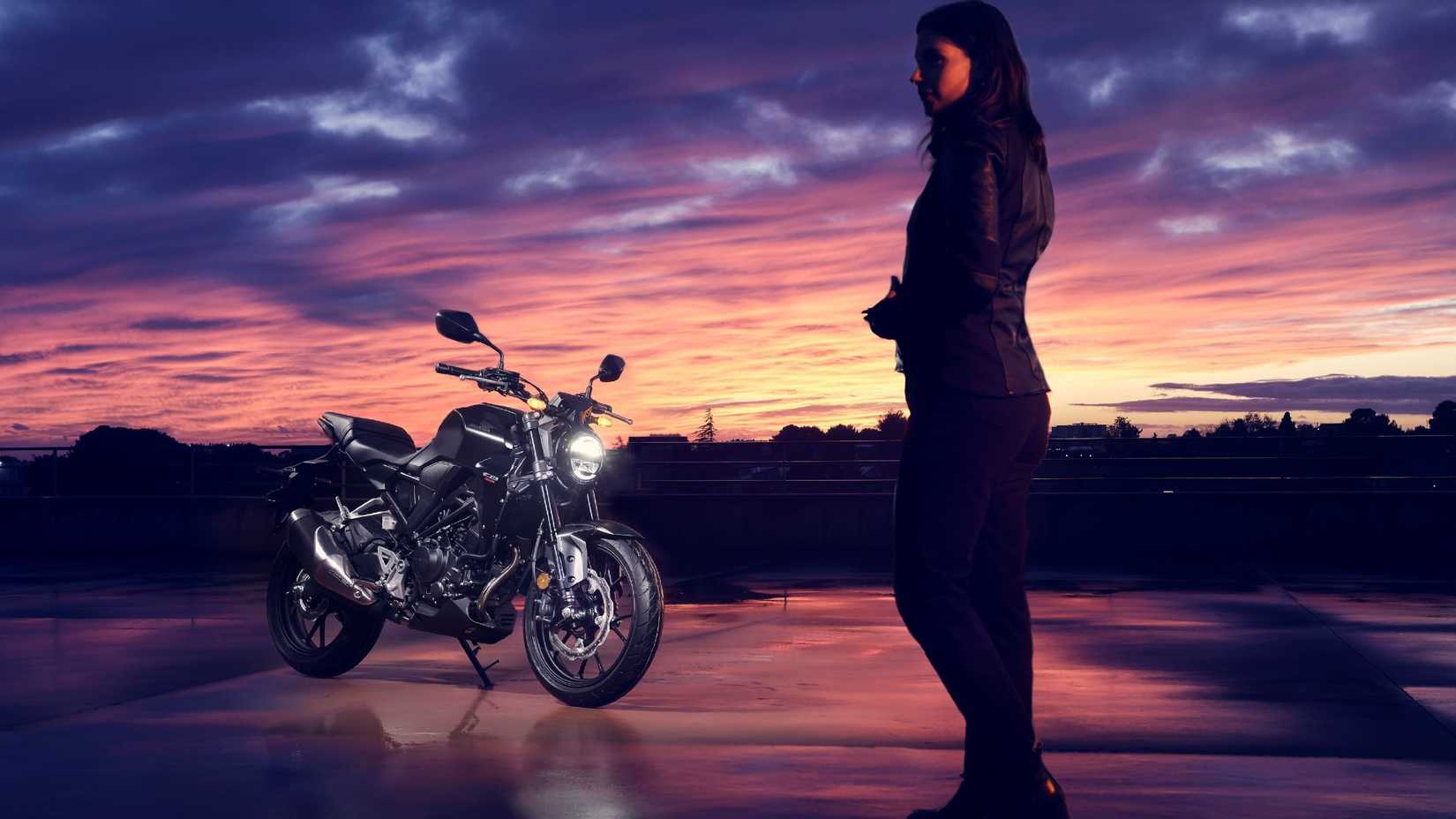 Herói Honda CB300R 2023