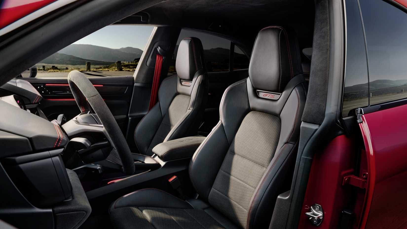 2026 Porsche Macan GTS-07