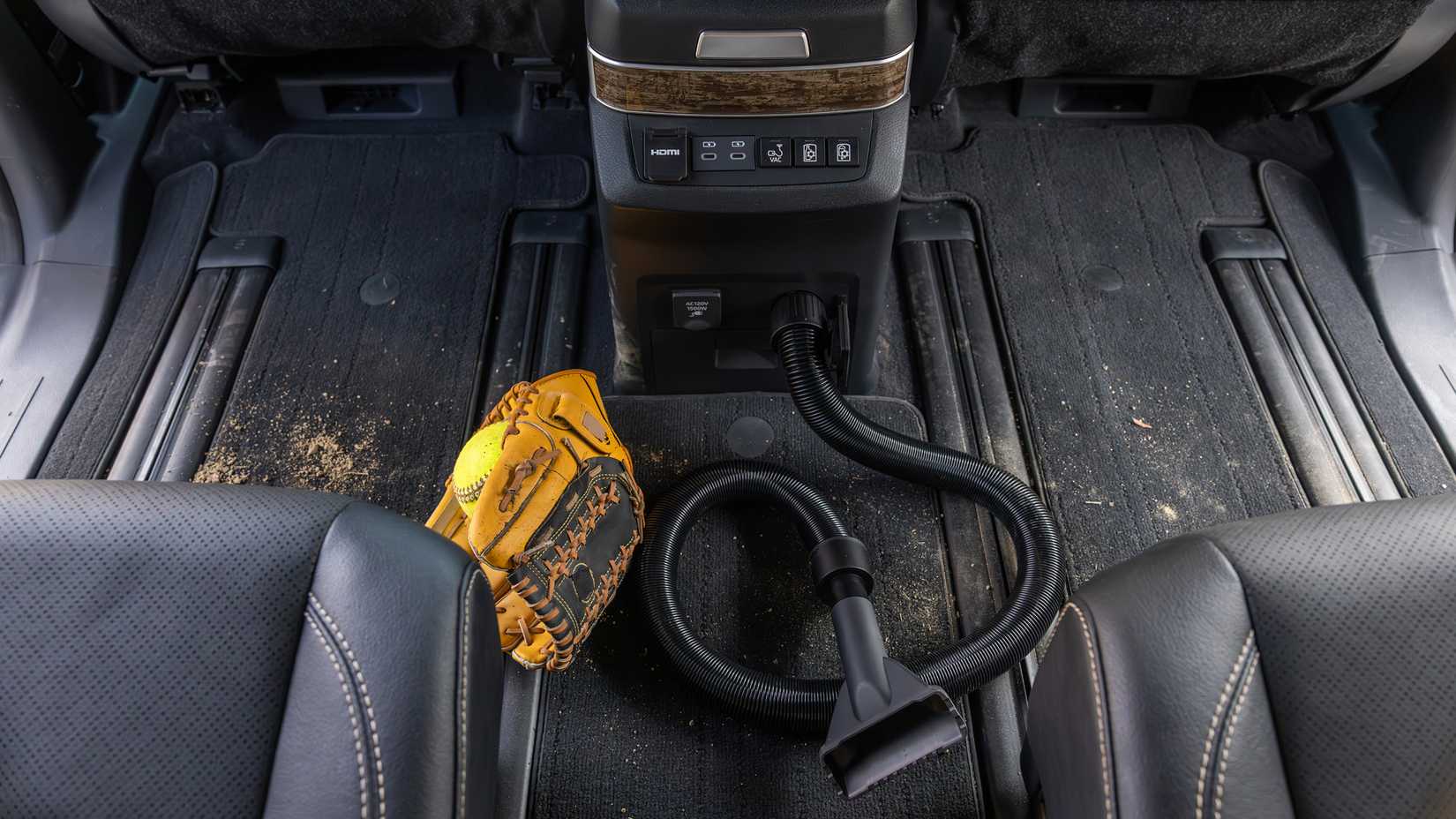 2026 Toyota Sienna-04