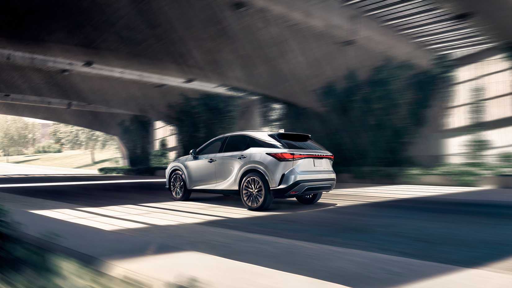 2026_Lexus_RX_450h_Luxury_04