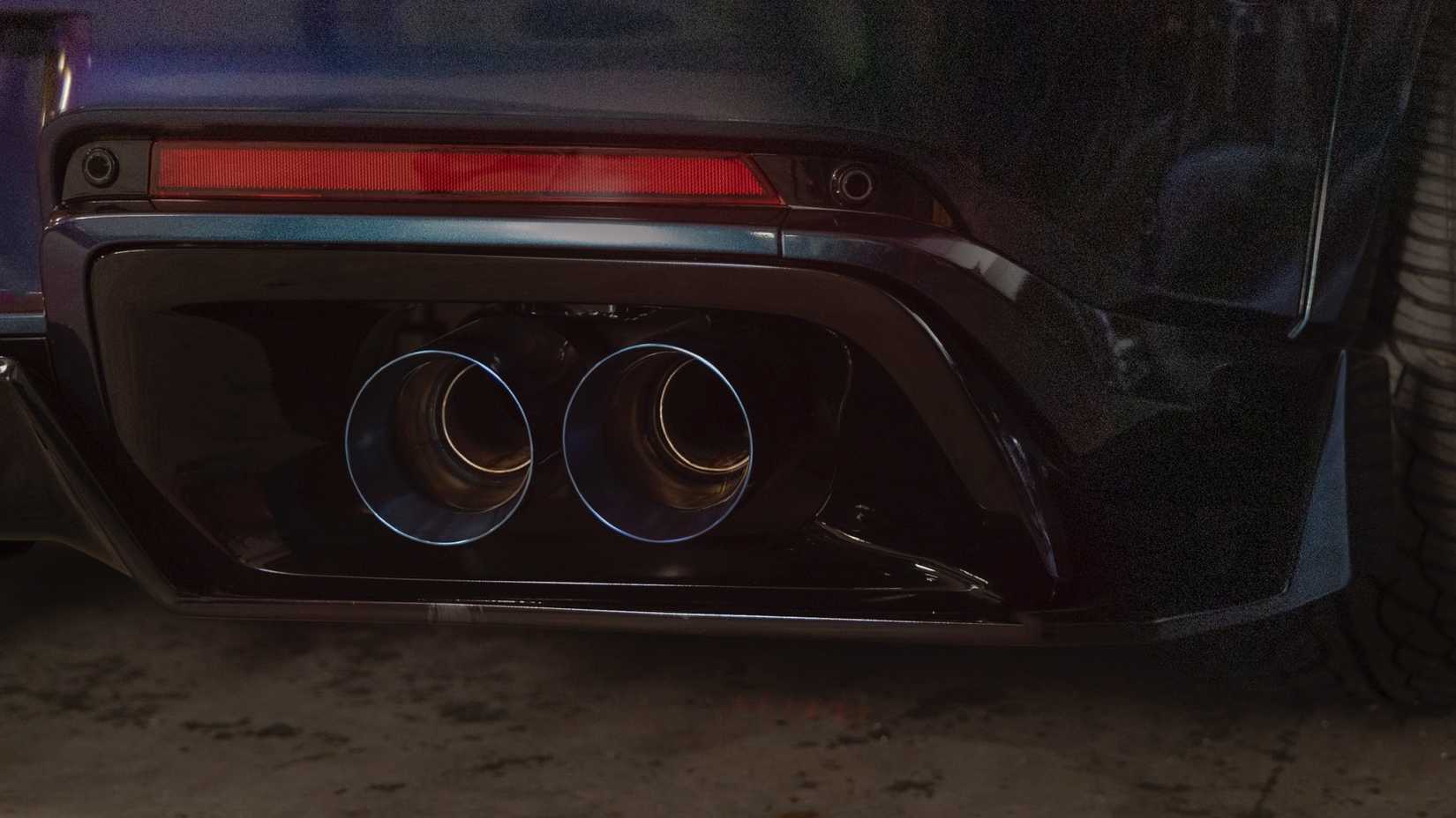 Infiniti QX80 R-Spec Exhaust