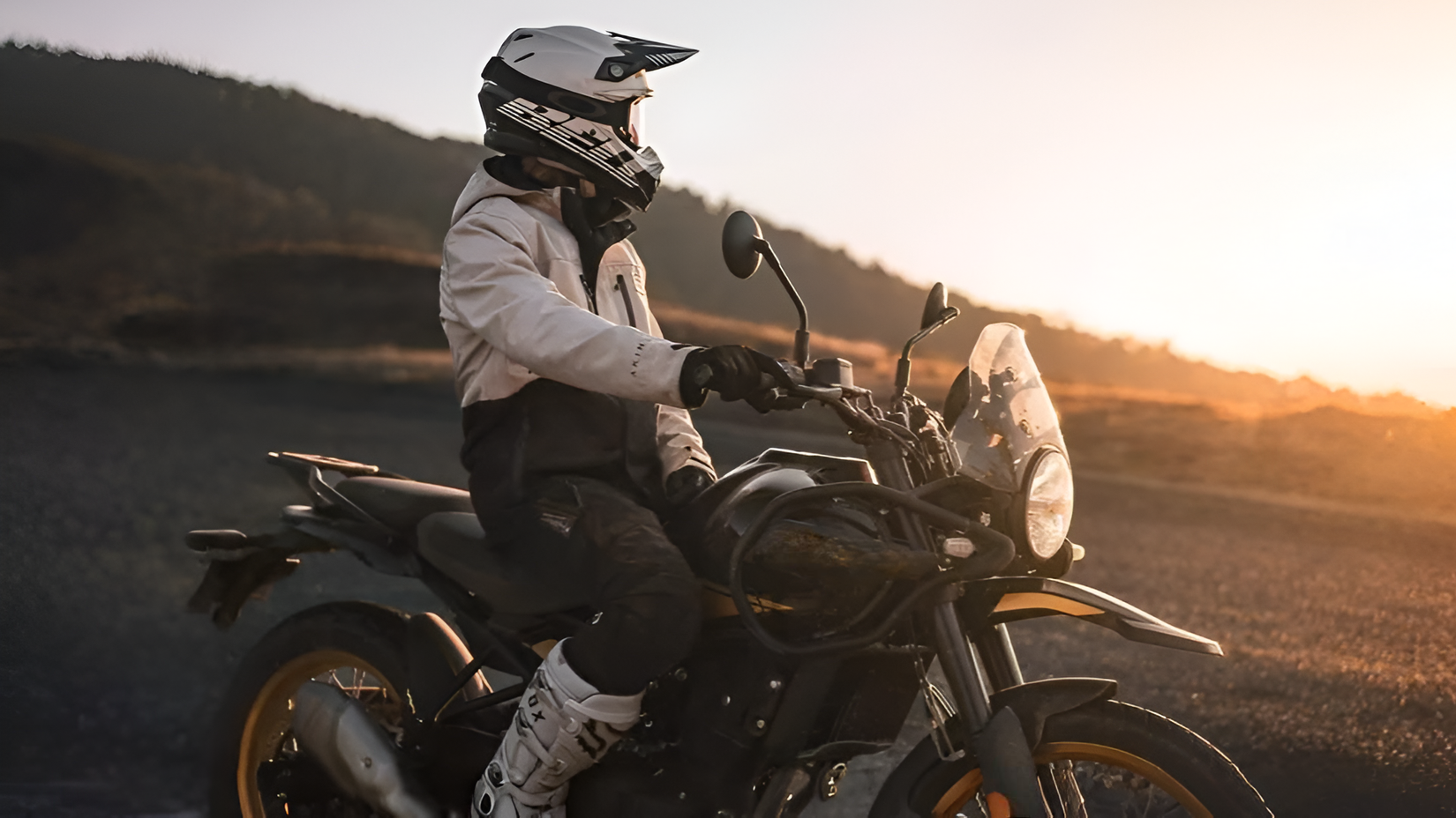 Royal Enfield Himalayan 450 cinematic shot