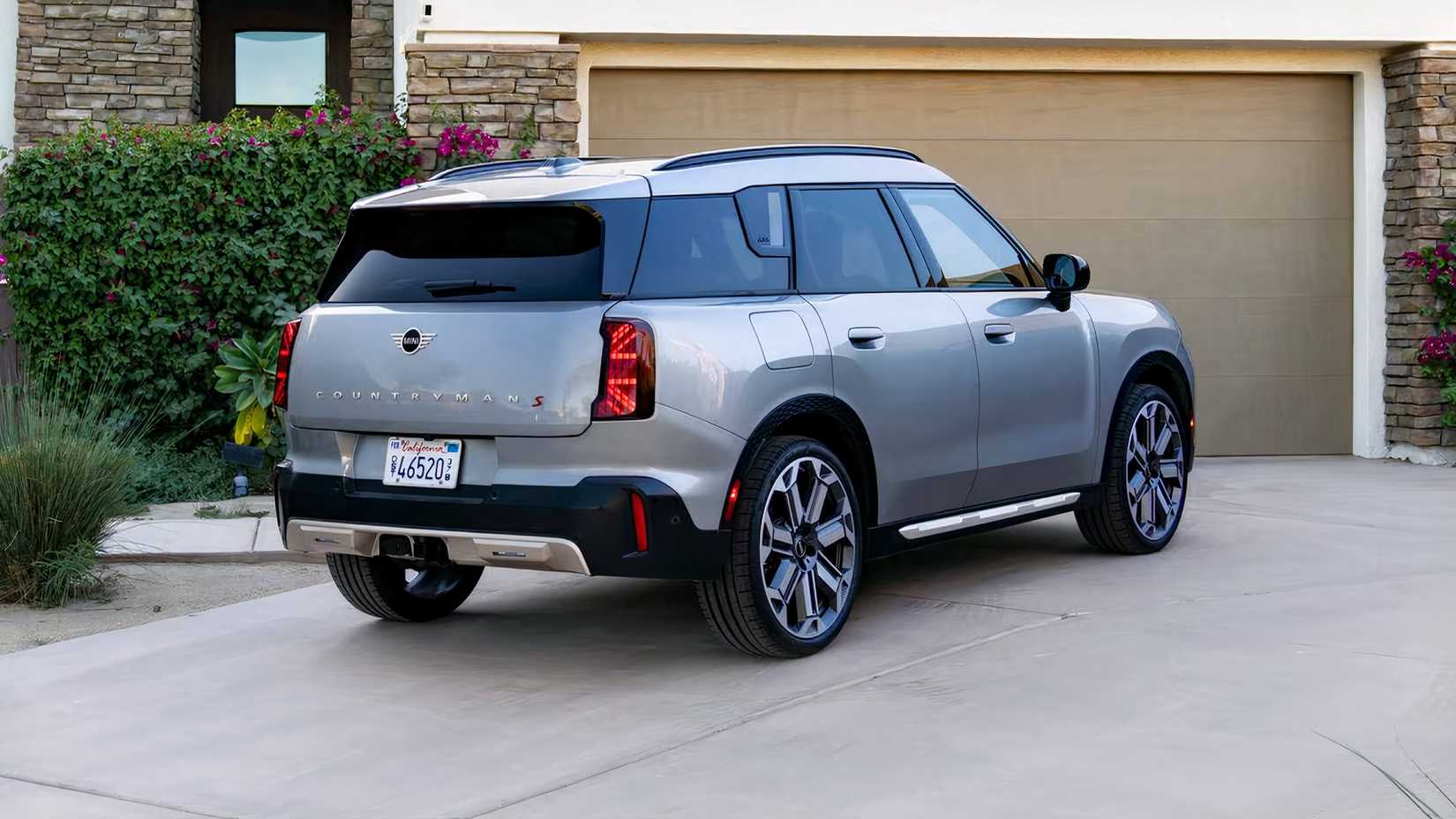 2025 Mini Countryman S in silver parked