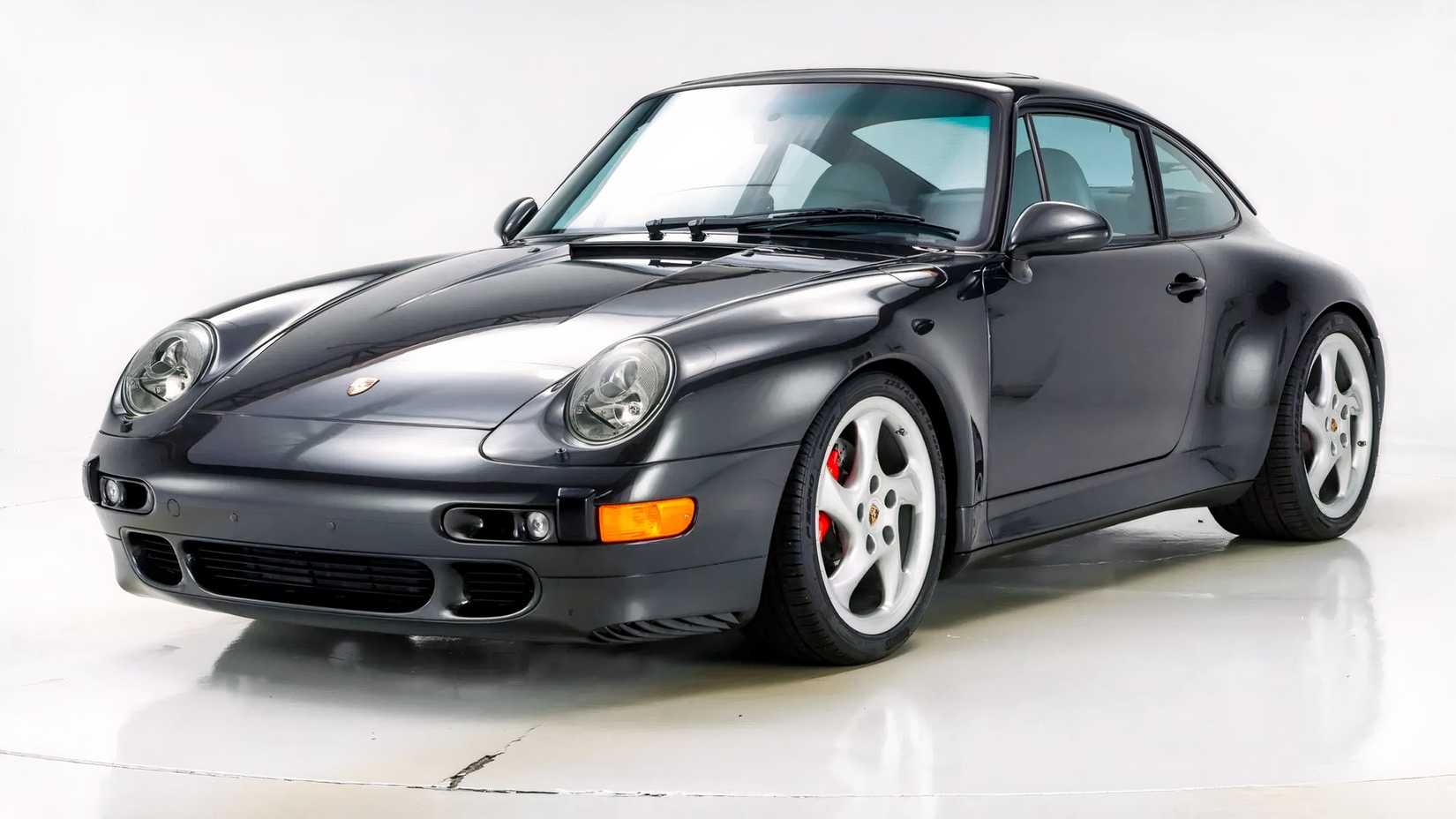 1996 Porsche 911 Carrera 4S in gray parked