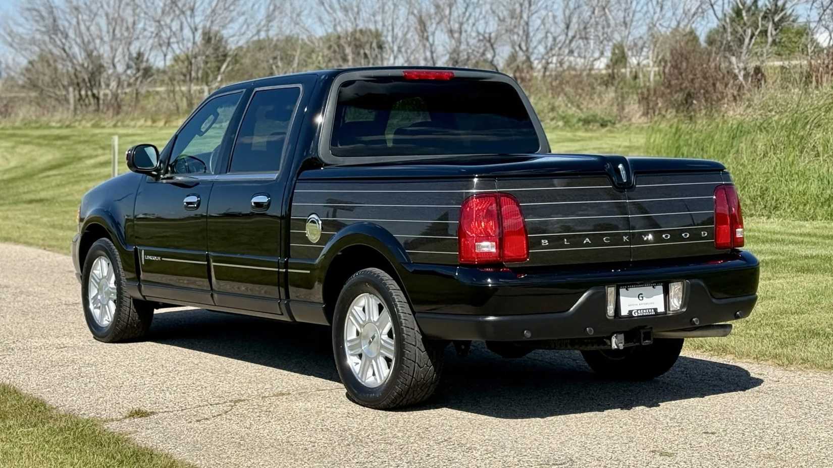 Rear 3/4 view of the 2002 Lincoln Blackwood