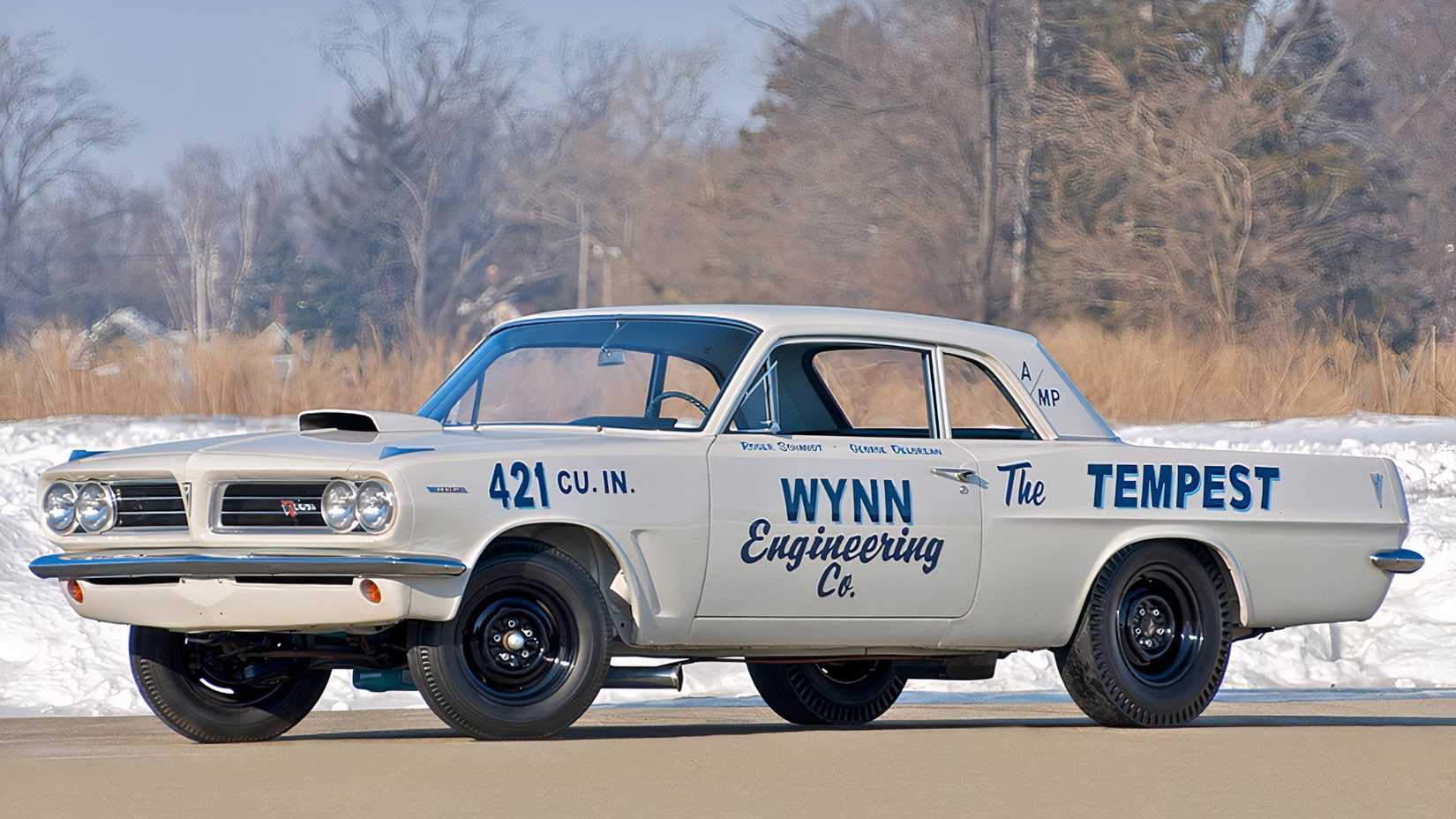 3/4 side view of 1963 Pontiac Tempest Super Duty