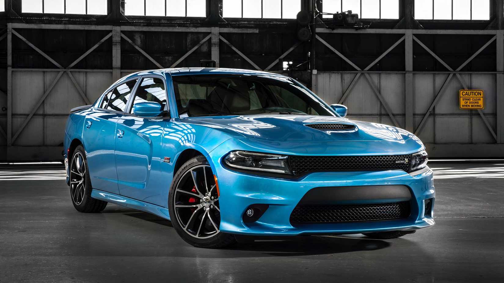 3/4 front view of 2015 Dodge Charger Scat Pack