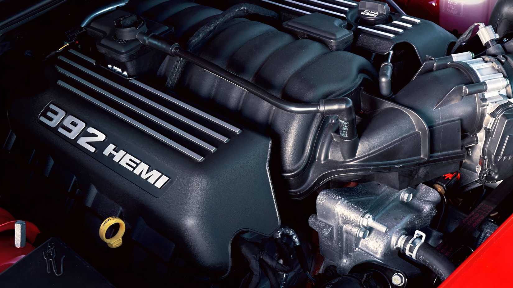 392 Hemi engine of 2019 dodge Challenger