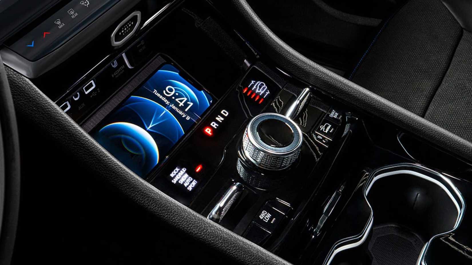 2026 Jeep Grand Cherokee wireless charging