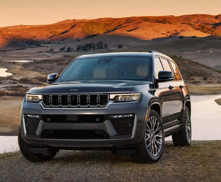 2026 Jeep Grand Cherokee nas montanhas