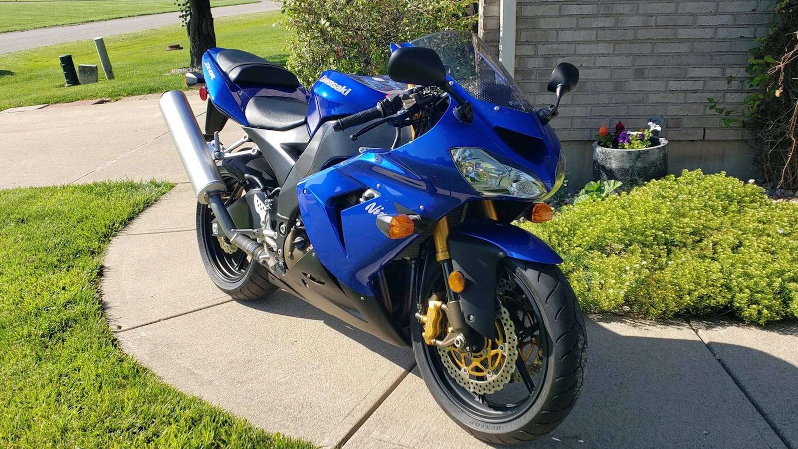 The Forgotten Sports Bike Under $5,000 That Still Beats More Expensive Newer Rivals