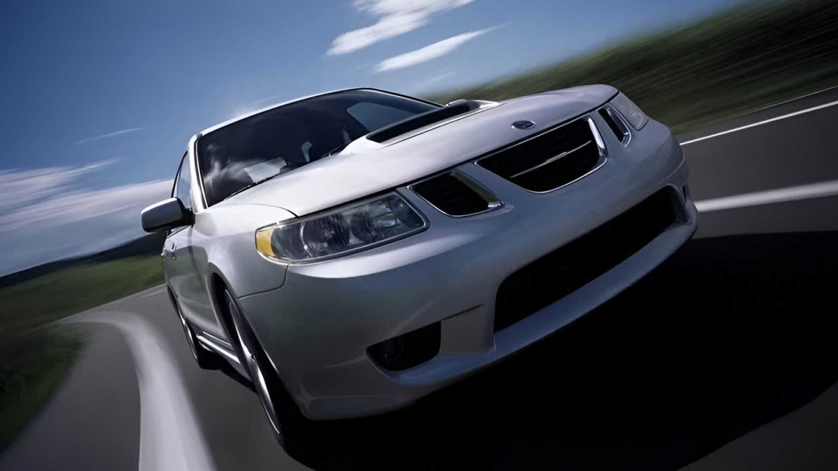Saab 9-2X accelerating hard