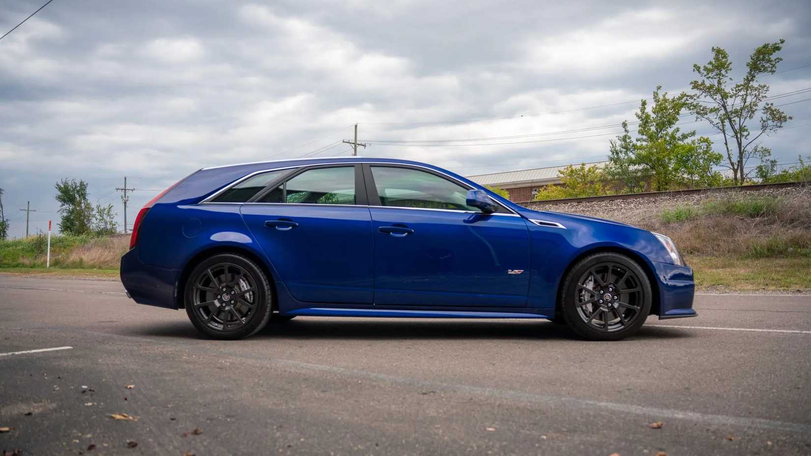 2012 Cadillac CTS-V Wagon from the right side
