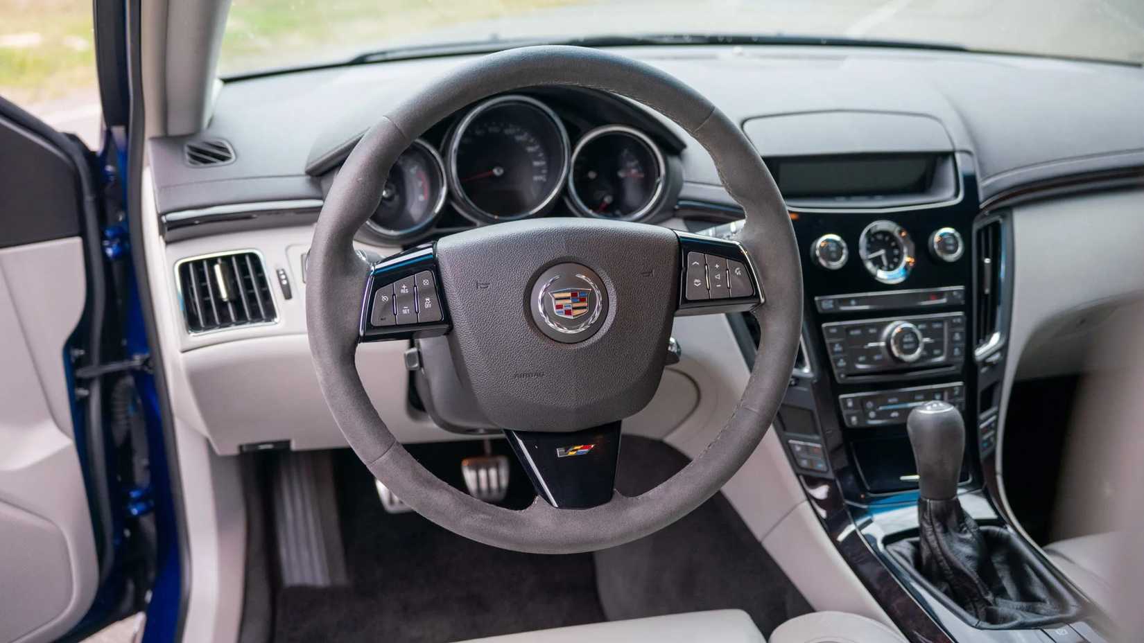 2012 Cadillac CTS-V Wagon with the manual transmission