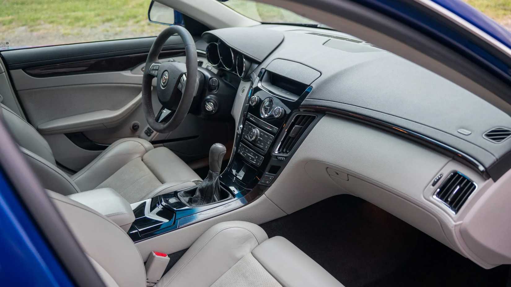 An interior shot of the 2012 Cadillac CTS-V Wagon