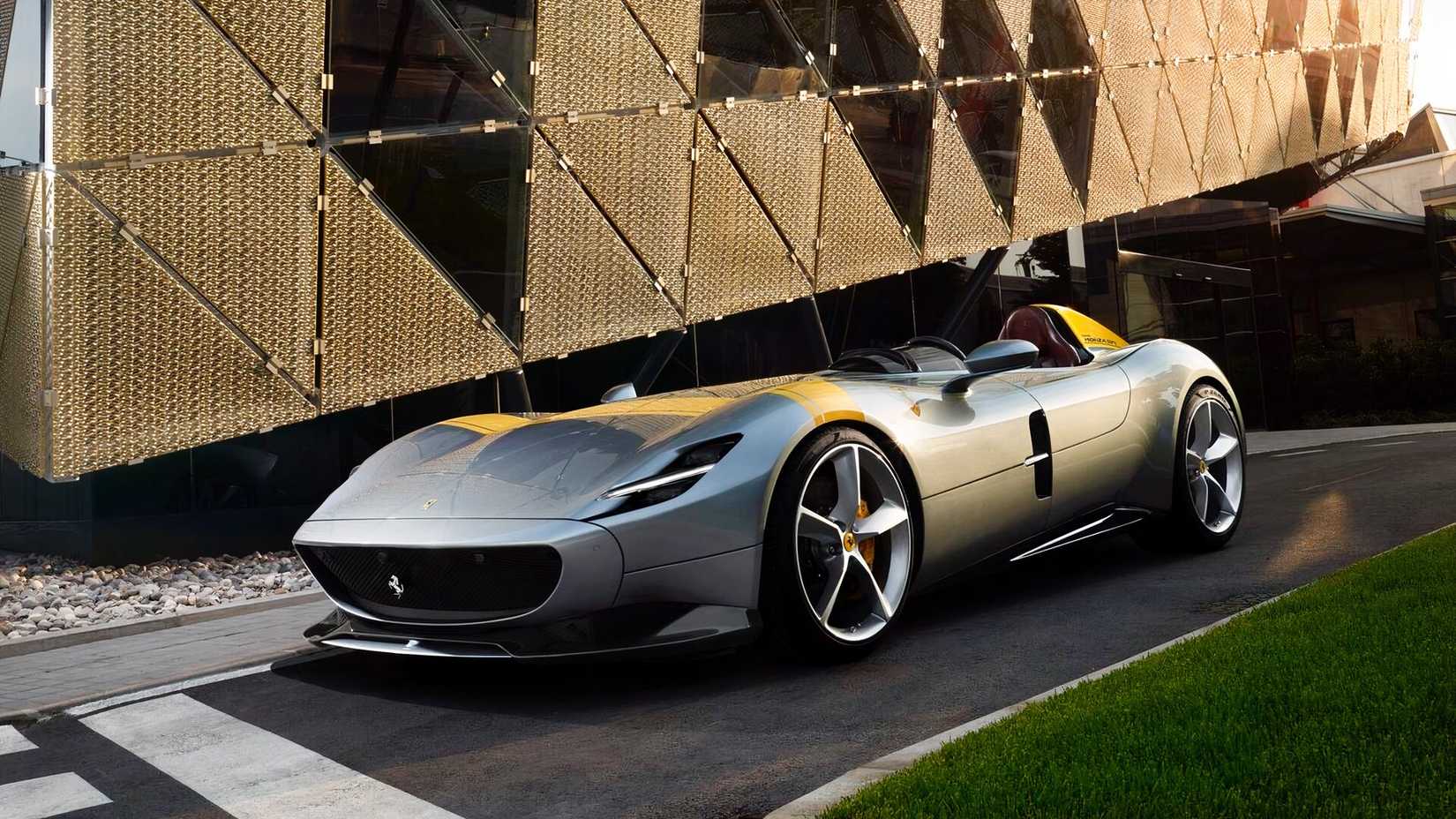 2018 Ferrari Monza SP1_2