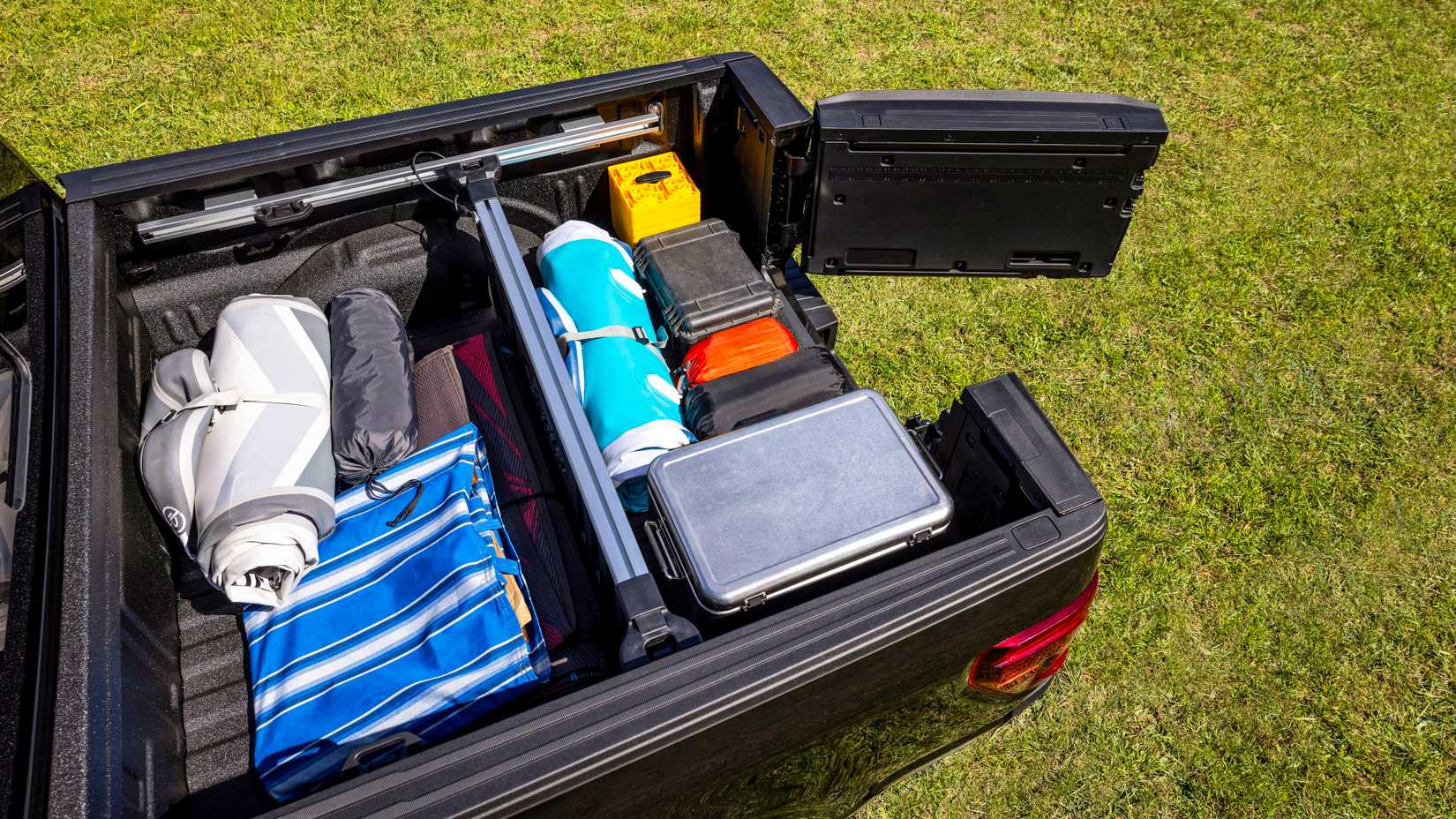 2024 Ford F-150 Pro Access Tailgate