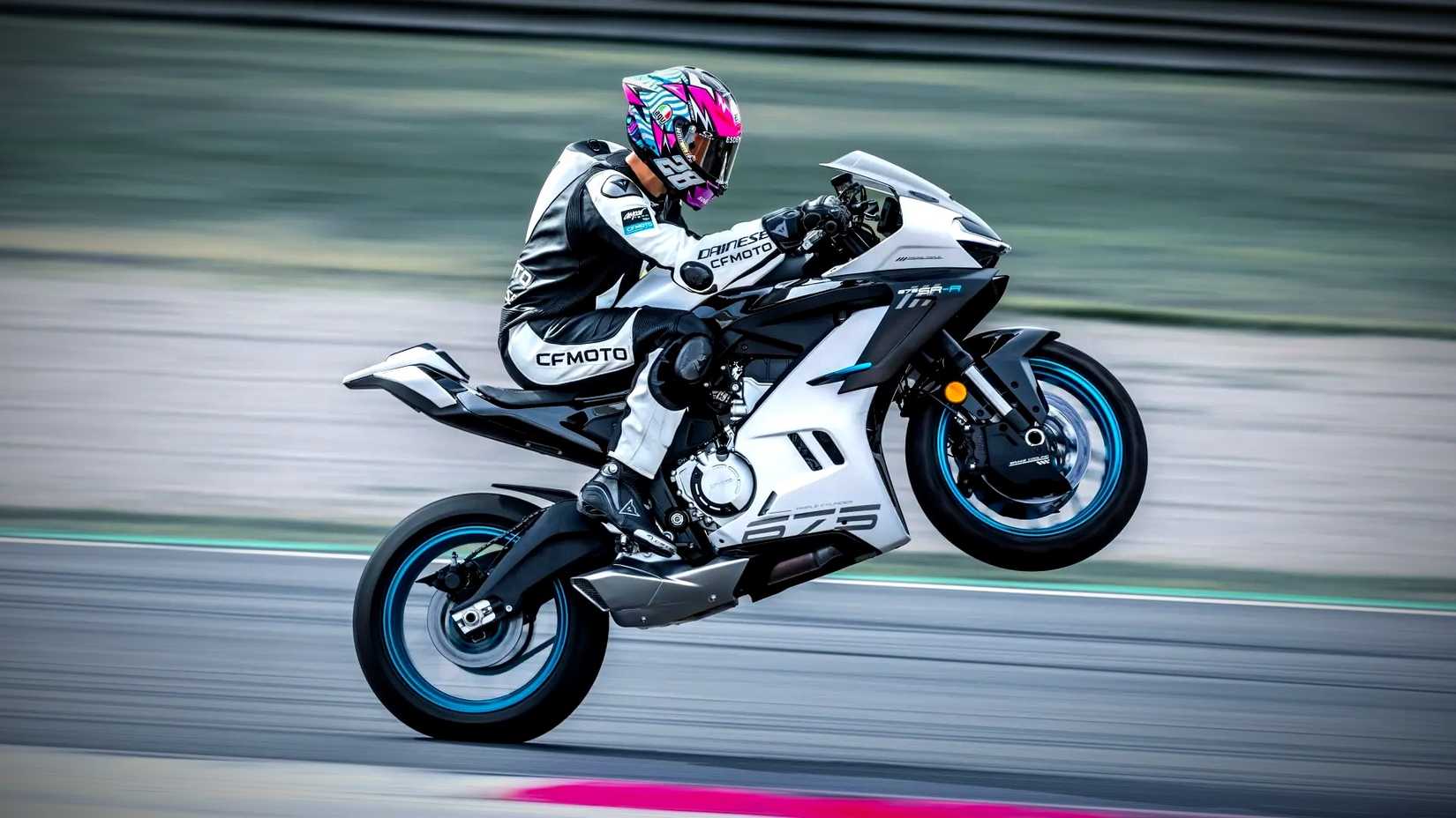 2025 CFMoto 675SS Wheelie