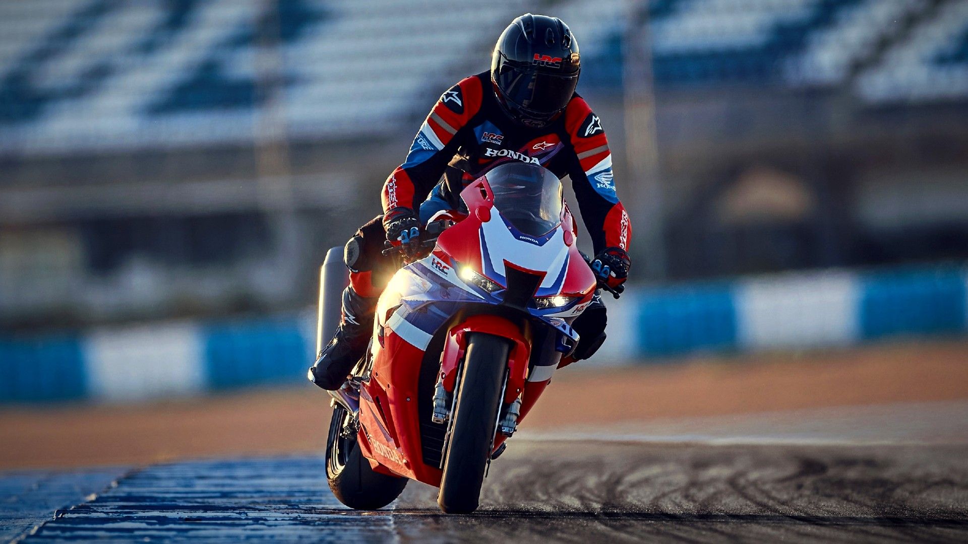 2025-honda-cbr1000rr-r-sp-