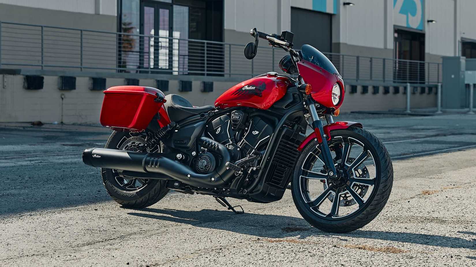 Vista frontal do terceiro quarto do 2026 Indian Sport Scout RT
