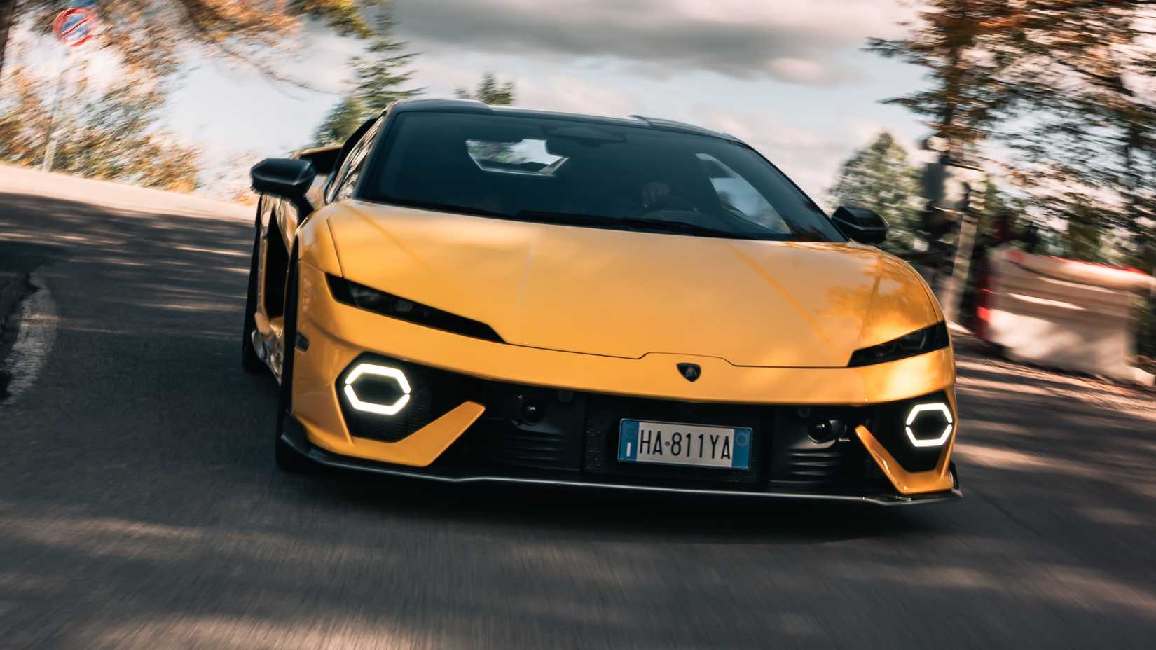 2026 Lamborghini Temerario Exterior Yellow 1